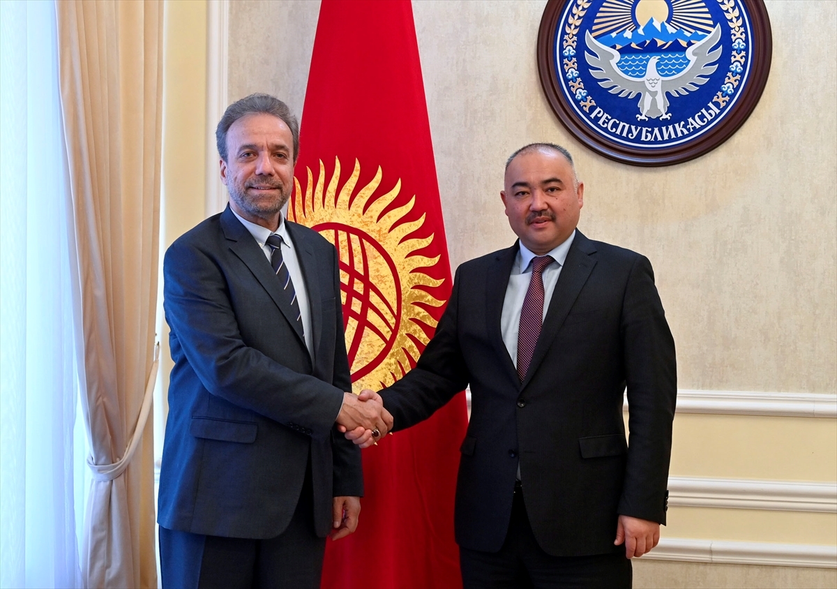 Kırgızistan Meclis Başkanı Şakiyev, TÜRKPA Genel Sekreteri Er'i Kabul Etti