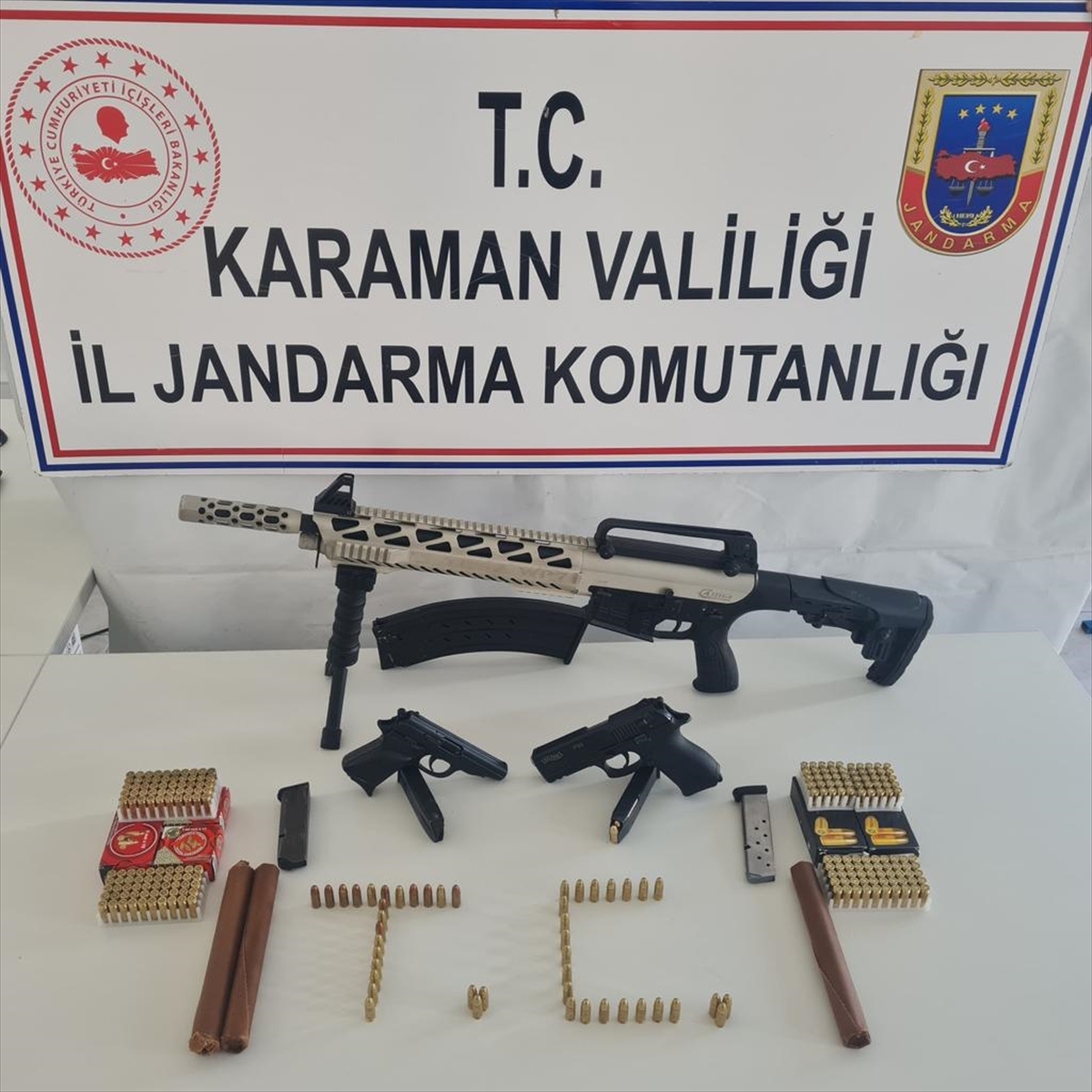 Karaman'da Silah Kaçakçılığı Operasyonunda 2 Kişi Yakalandı