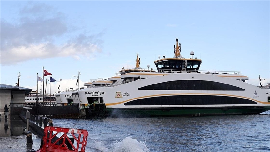 İstanbul'da Vapur Seferlerine Lodos Engeli