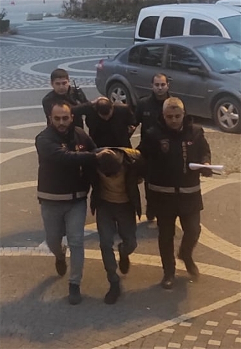 Konya'da Bir Kişinin Bıçakla Öldürülmesiyle İlgili İki Zanlı Tutuklandı