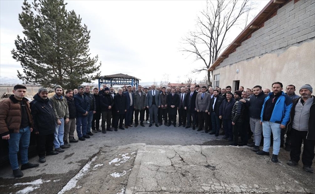 Erzurum'un Aziziye Belediyesi İşçi Maaşlarına Yüzde 87 Zam Yaptı