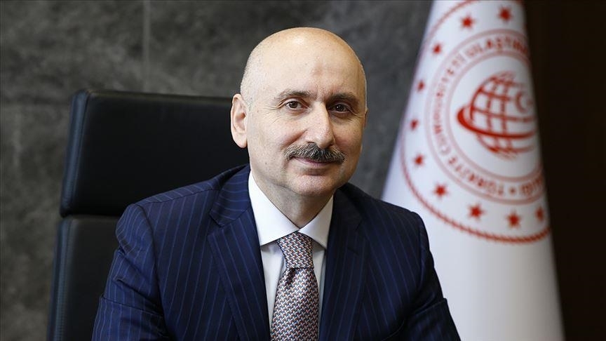 Ulaştırma ve Altyapı Bakanı Karaismailoğlu, Trabzon'da Esnafla Bir Araya Geldi: