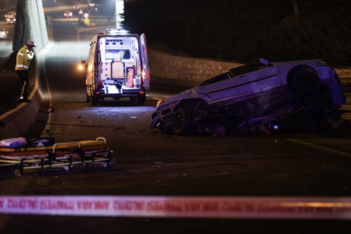 Başkentte Otomobilin Beton Bariyere Çarptığı Kazada 1 Kişi Öldü