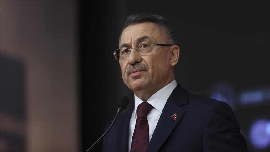 Cumhurbaşkanı Yardımcısı Oktay, Şehit Polis Fethi Sekin'i Andı