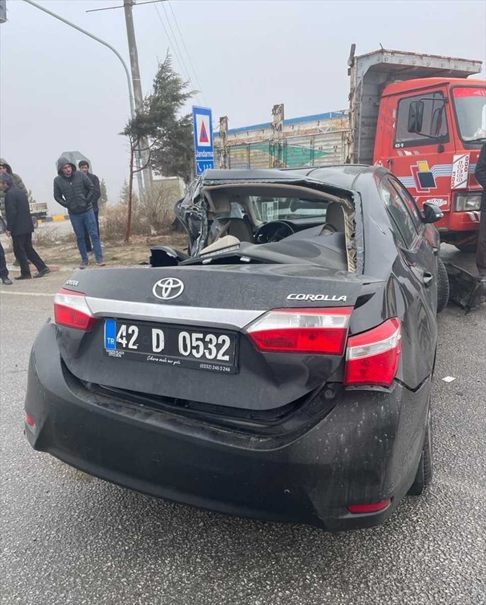 Tuzlukçu Belediye Başkanı Akbuğa, Eskişehir'de Geçirdiği Trafik Kazasında Yaralandı