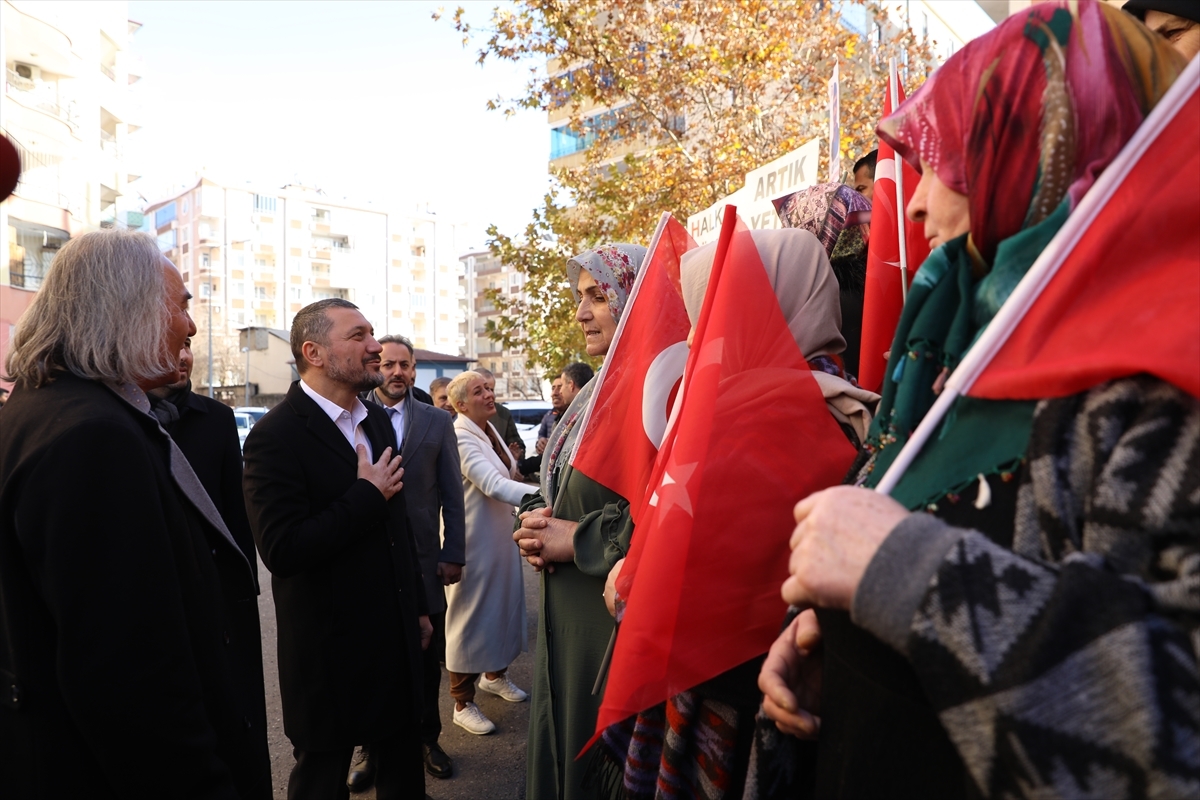 Diyarbakır Annelerinin Oturma Eylemine Destek Ziyaretleri Sürüyor 