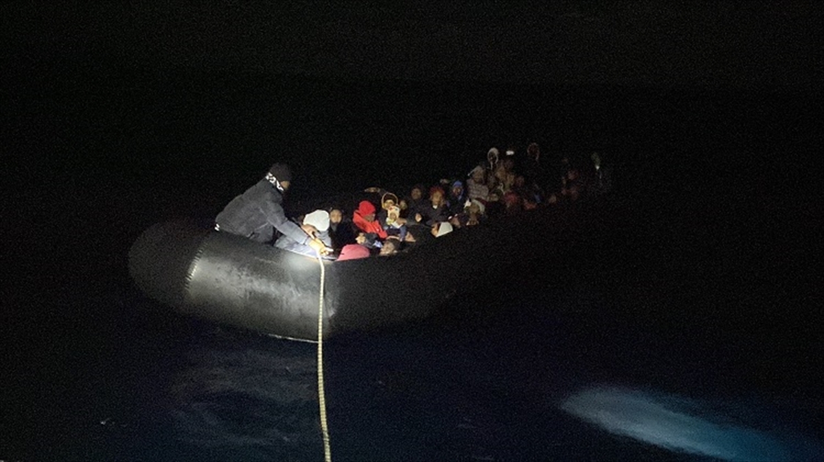 Muğla Açıklarında 82 Düzensiz Göçmen Kurtarıldı