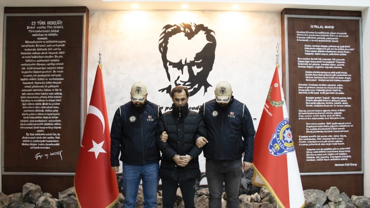 İstiklal Caddesi'ndeki Patlama Soruşturmasında Aranan Hazni Gölge, Türkiye'ye Teslim Edildi