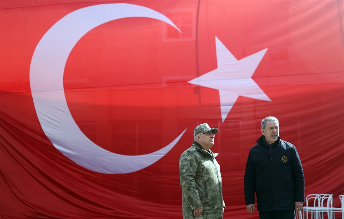 Milli Savunma Bakanı Akar, Hatay'da Soruları Yanıtladı