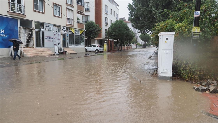 Brezilya'da Sel Ve Toprak Kaymalarında Ölenlerin Sayısı 46'ya Çıktı