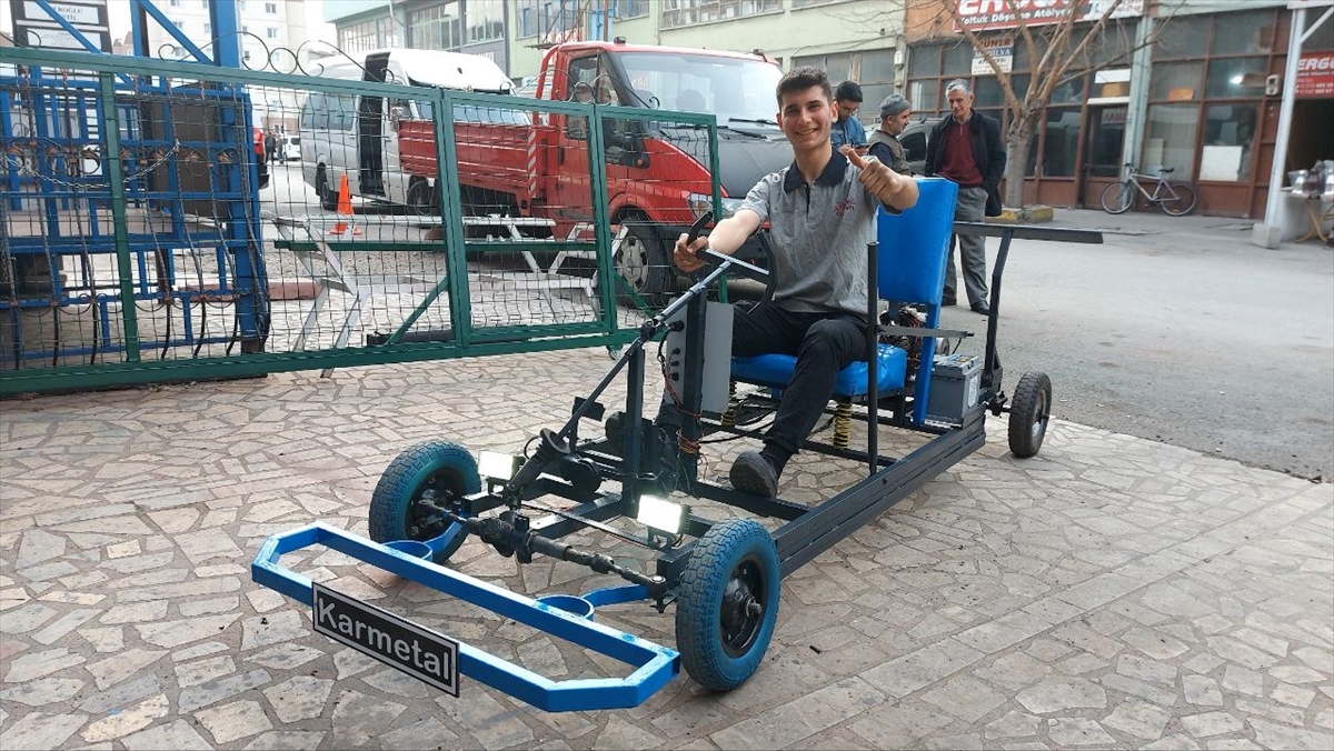 Karabük'te Üniversite Öğrencisi Demir Profil Ve Borudan Araç Tasarladı
