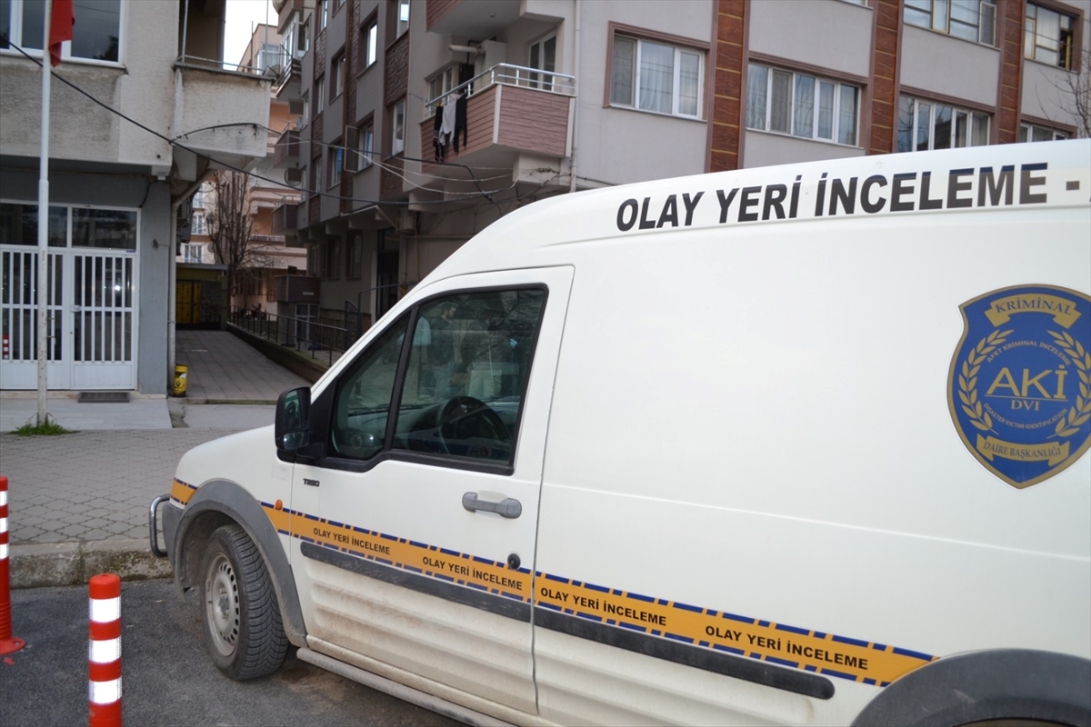 Bursa'da Bir Kişi Evde Ölü Bulundu