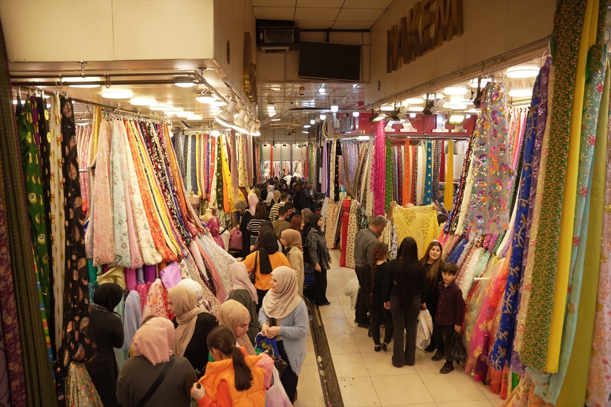 IKBY'de Nevruz ve Ramazan Öncesi Yerel Kıyafetlere Talep Artıyor