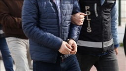 İzmir'de Terör Örgütlerine Yönelik Operasyonlarda 3 Kişi Tutuklandı
