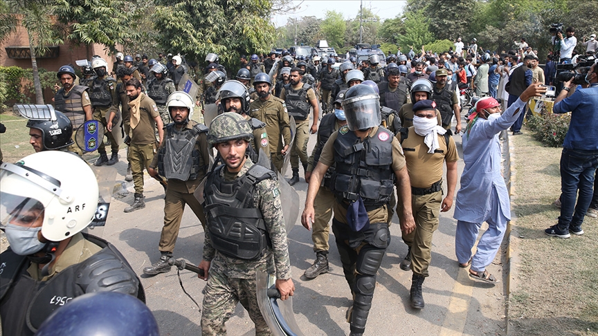 Pakistan'da Mahkeme, İmran Han'a Yönelik Operasyonun Durdurulması Kararını Yeniden Uzattı