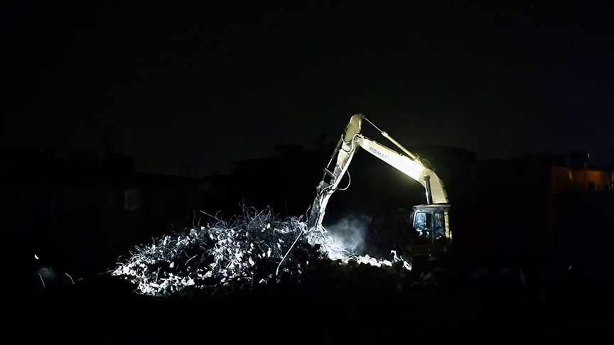 Hatay'da Yıkım ve Enkaz Kaldırma Mesaisi Gece De Sürüyor