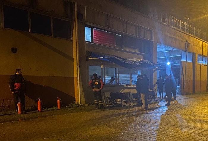 Zonguldak'ta Eşini ve İki Çocuğunu Bıçakla Rehin Alan Kişiyi Polis İkna Etti