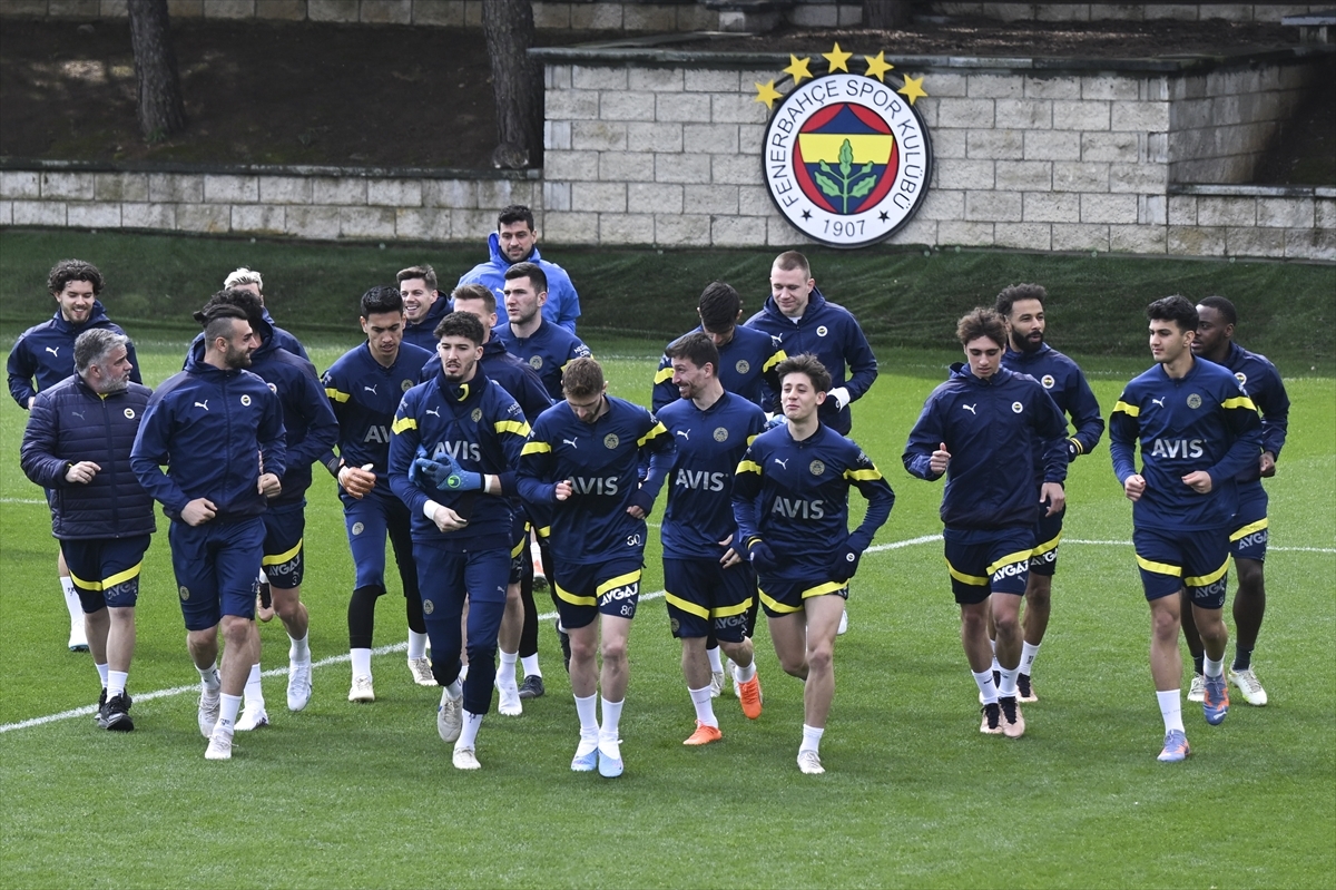 Fenerbahçe, Derbi Hazırlıklarını Sürdürdü