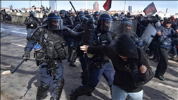 Fransa'da Polis Şiddetine Karşı Gösteriler Düzenlendi