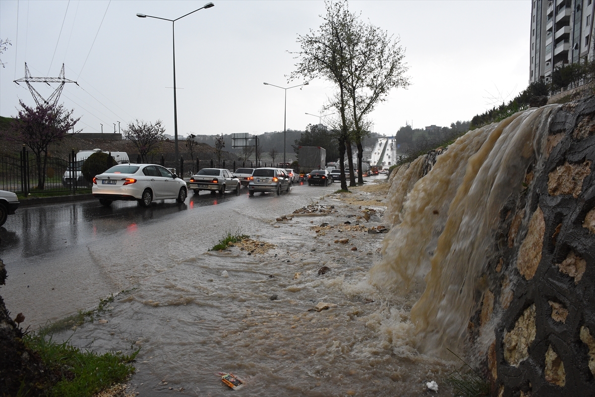 Adıyaman'da Sağanak Etkili Oldu