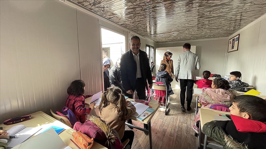 Bartın'da Öğrenci ve Öğretmenlerin Yaptığı Prefabrik Sınıflar Deprem Bölgesine Gönderildi