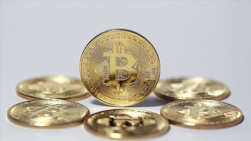 Bitcoin'in Fiyatı 10 Ay Sonra Yeniden 30 Bin Doları Aştı