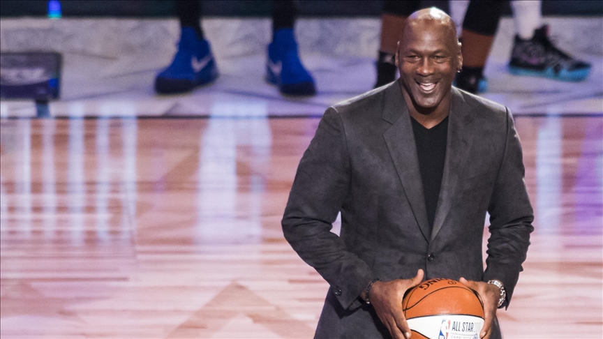 Michael Jordan'ın 1998 NBA Finallerinde Giydiği Ayakkabılar 2,2 Milyon Dolara Satıldı