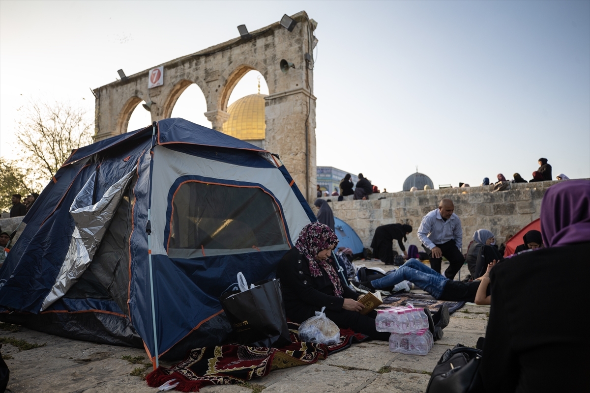 Kudüs'te Bir Ramazan Geleneği: Mescid-i Aksa'da Kurulan İtikaf Çadırları