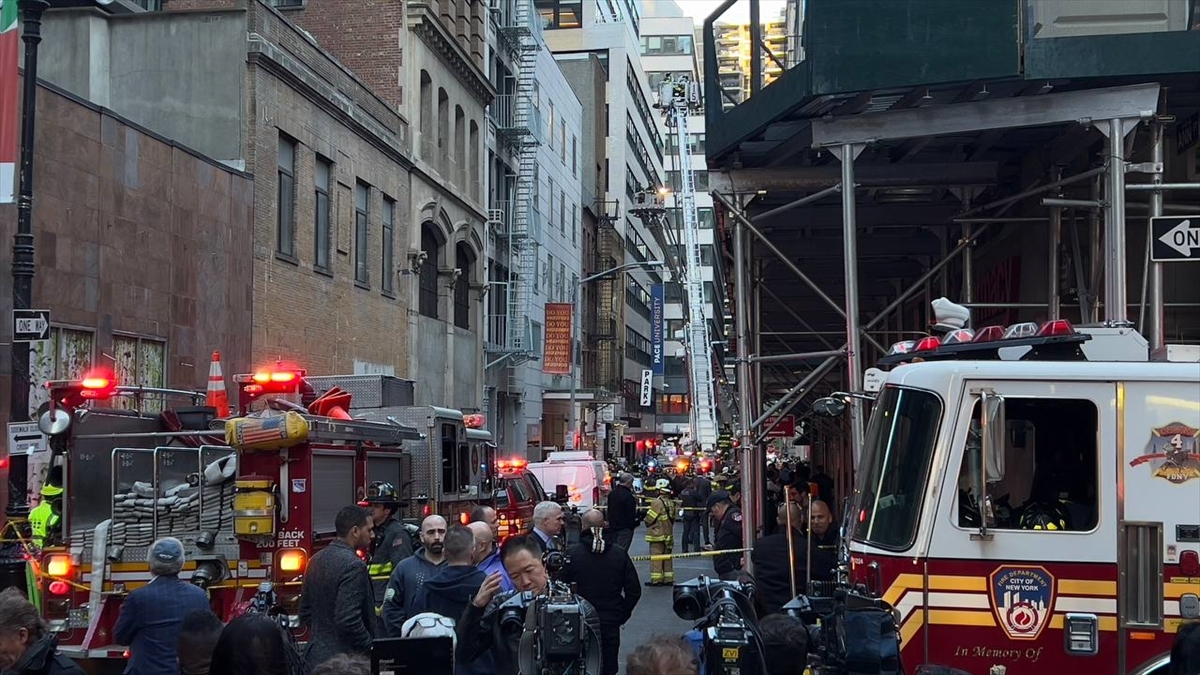 New York'ta Otopark Çökmesi Sonucu 1 Kişi Hayatını Kaybetti