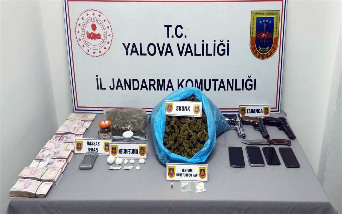 Yalova'da Uyuşturucu Operasyonunda 3 Şüpheli Gözaltına Alındı