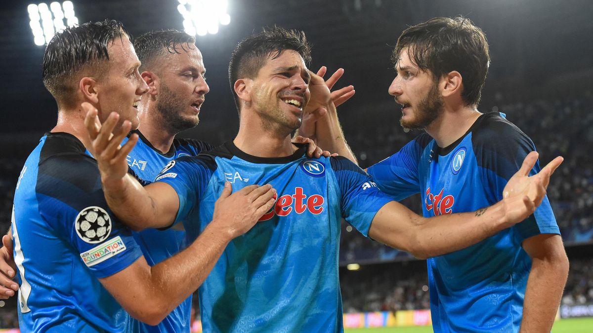Serie A'da Lider Napoli, Juventus'u Yenerek Zirvede Arayı Açtı