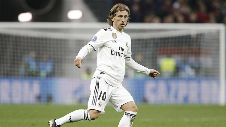 Real Madrid'de Luka Modric Sakatlandı
