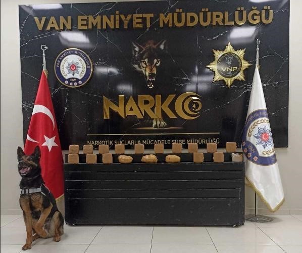 Van'da 7 Kilo 500 Gram Uyuşturucu Ele Geçirildi