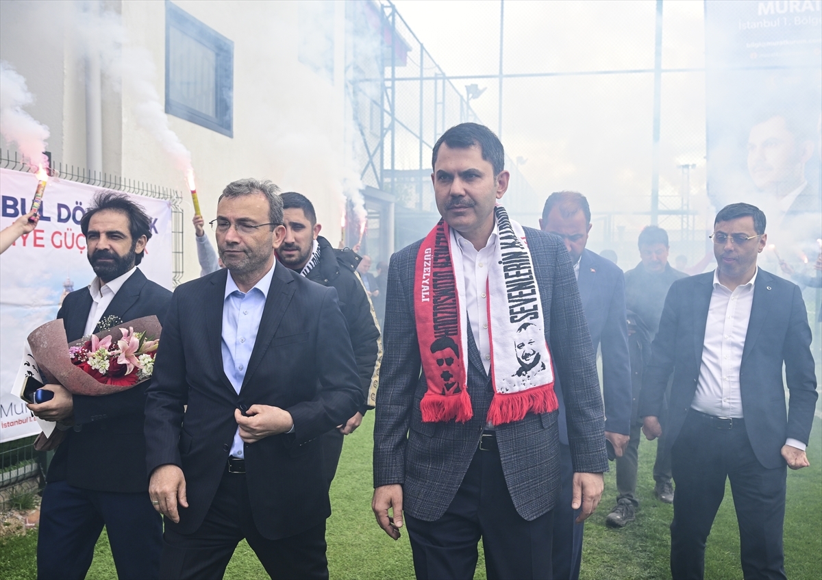 Bakan Kurum Pendikspor Kulübünü Ziyaret Etti
