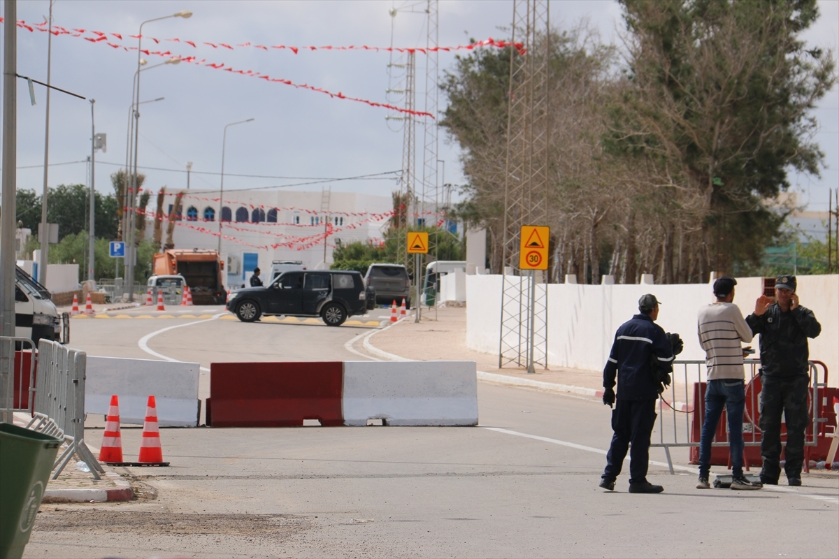 Tunus'un Cerbe Adası'ndaki Saldırıda Ölenlerin Sayısı 4'e Çıktı