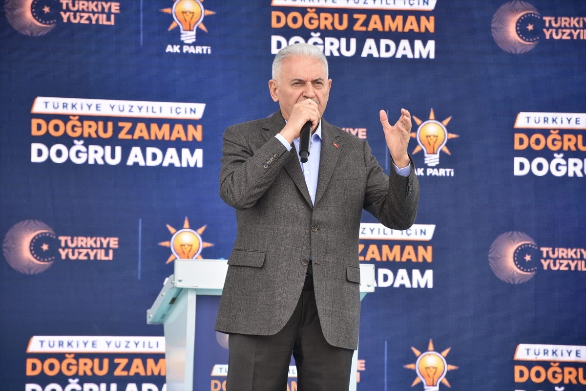 AK Parti Genel Başkanvekili Binali Yıldırım Konya'da Partililere Hitap Etti