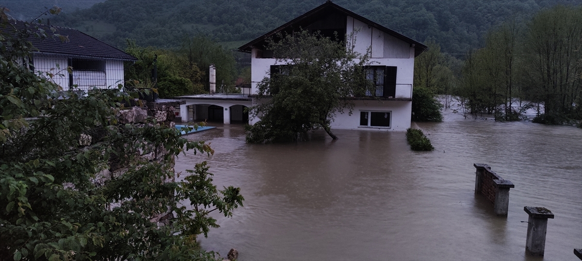 Bosna Hersek Ve Hırvatistan'da Şiddetli Yağışlar Sele Neden Oldu