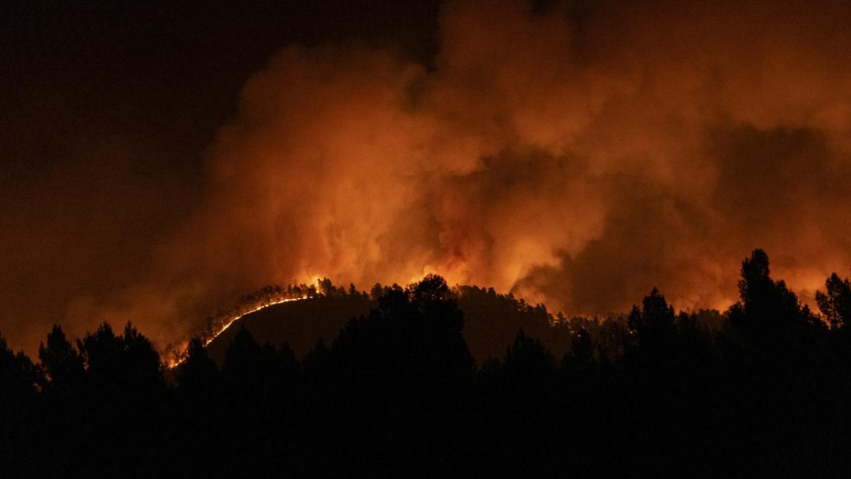 İspanya'da İki Gündür Devam Eden Orman Yangınları Nedeniyle 700 Kişi Tahliye Edildi