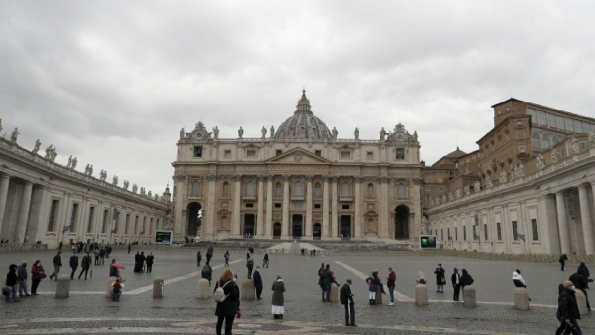Vatikan'a Aracıyla Zorla Giren Kişi Gözaltına Alındı