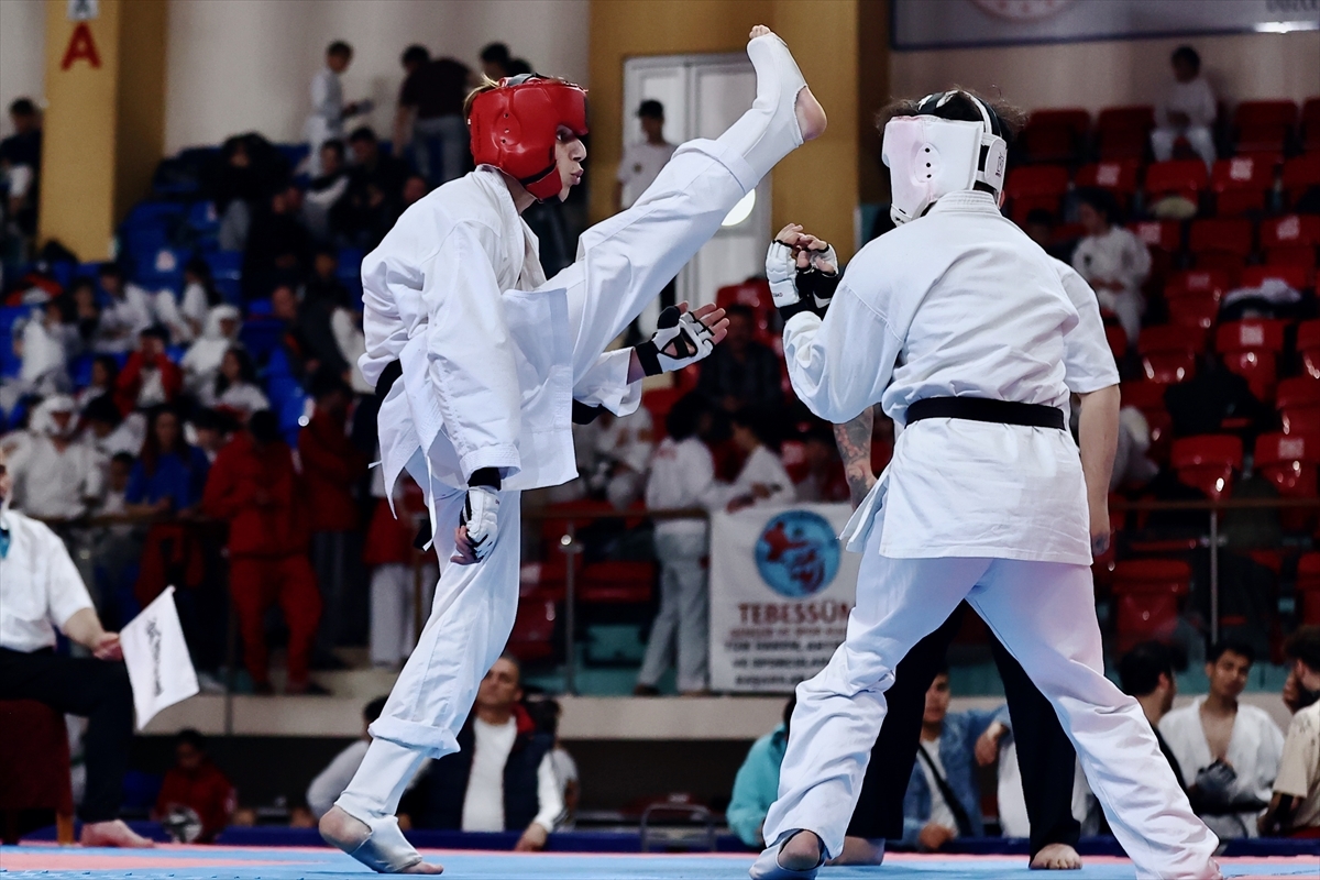 Budokaido Kumite Ve Kata Türkiye Şampiyonası Düzce'de Devam Ediyor