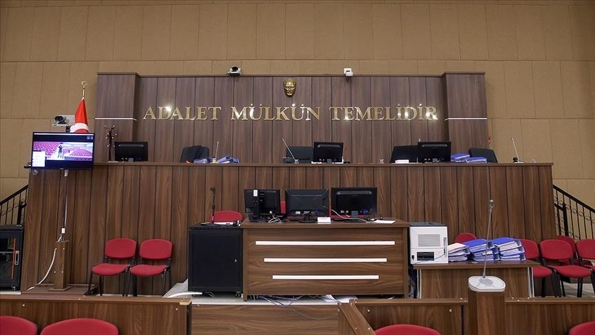 Adana'da FETÖ Davasında Yargılanan 2 Sanığa Hapis Cezası Verildi