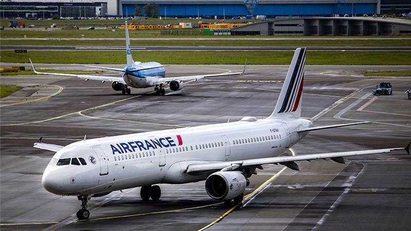 Fransa, Kısa Mesafe İç Uçuş Seferlerini Yasakladı