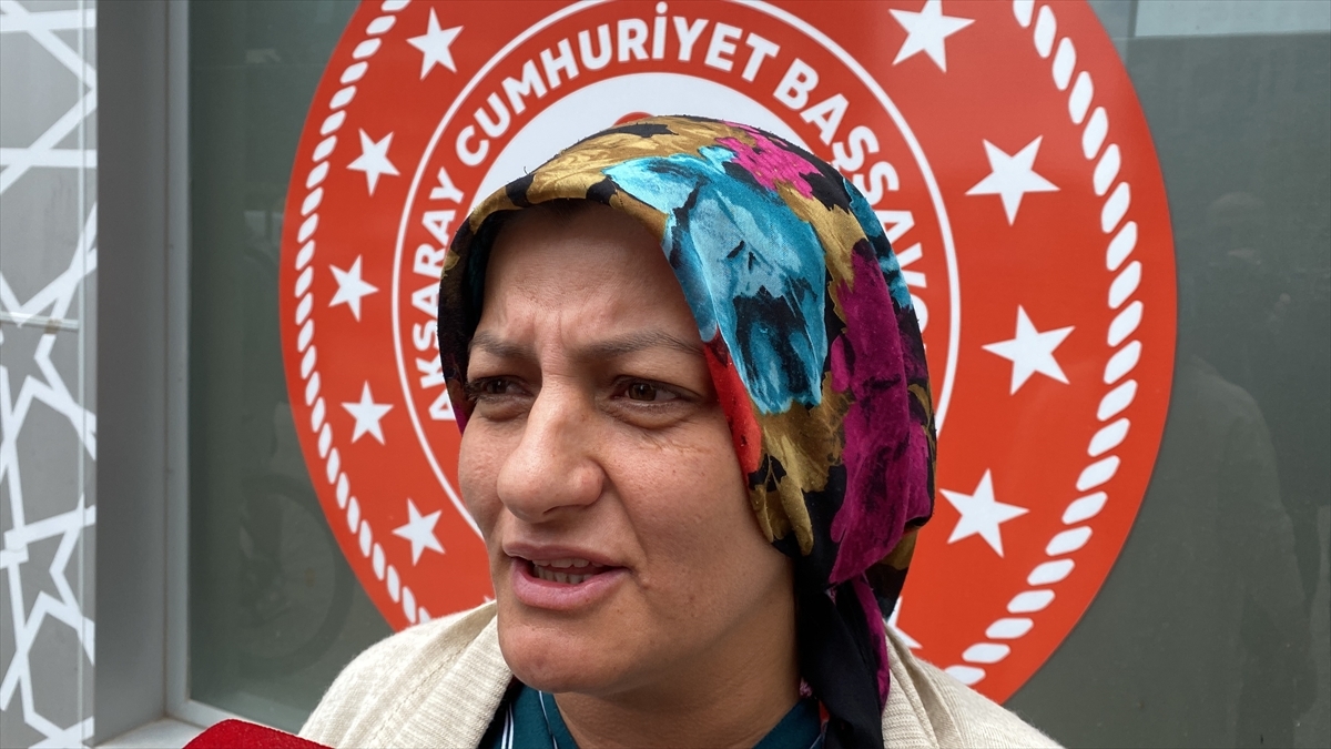 Aksaray'da Rezidansın 7. Katından Düşerek Ölen Hemşirenin Annesi Konuştu:
