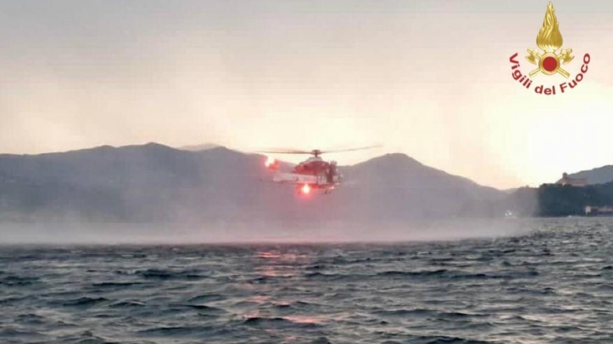 İtalya'da Maggiore Gölü'nde Gezinti Teknesi Battı, 4 Kişi Öldü