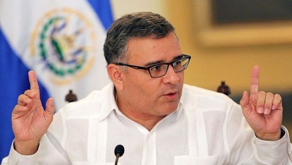 El Salvadorlu Eski Devlet Başkanına Çetelerle İş Birliğinden 14 Yıl Hapis Cezası