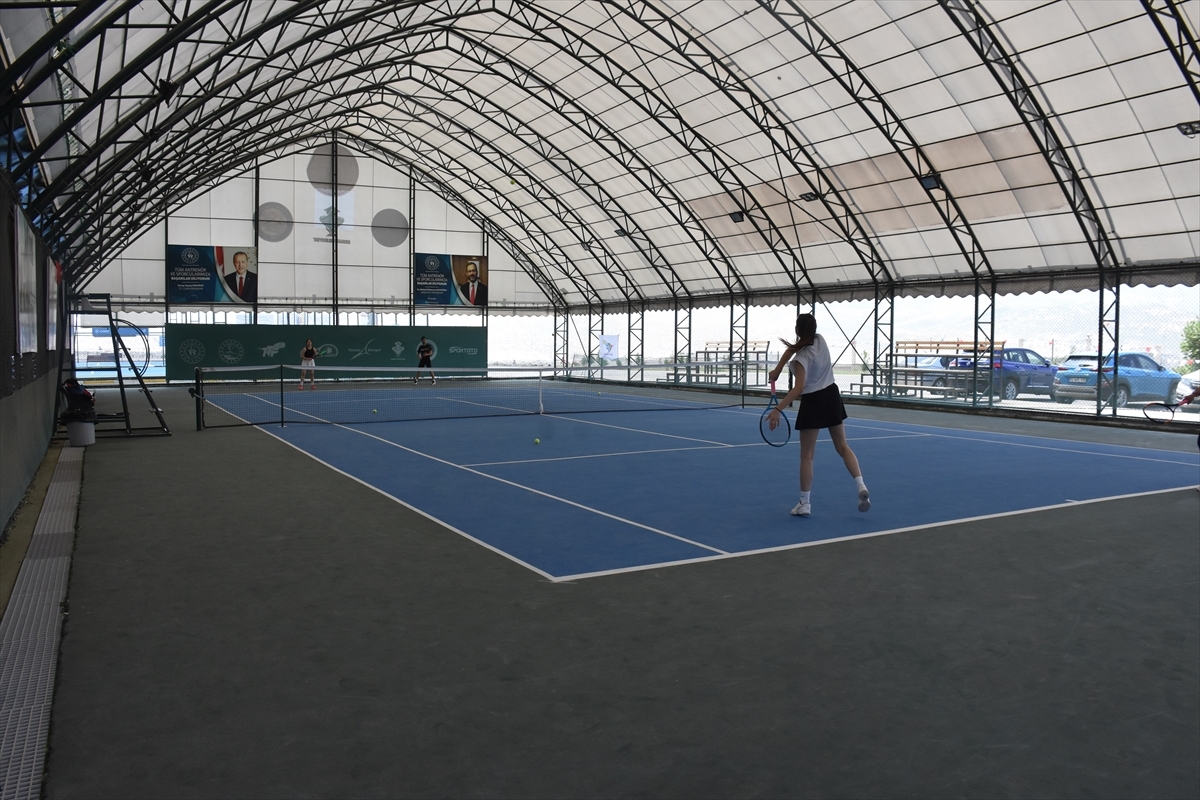 Üniversiteler Arası Tenis Bölge Şampiyonası Şırnak'ta Başladı
