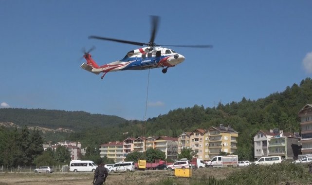 Sinop'ta Elektrik Kesintisi Olan Köylere Helikopterle Jeneratör Ulaştırılıyor
