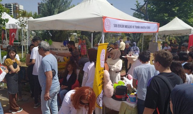 Diyarbakır'da Mesleki Eğitim Tanıtım Şenliği Düzenlendi