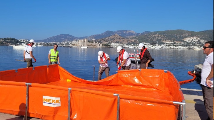 Bodrum'da Deniz Kirliliğine Acil Müdahale Tatbikatı Yapıldı