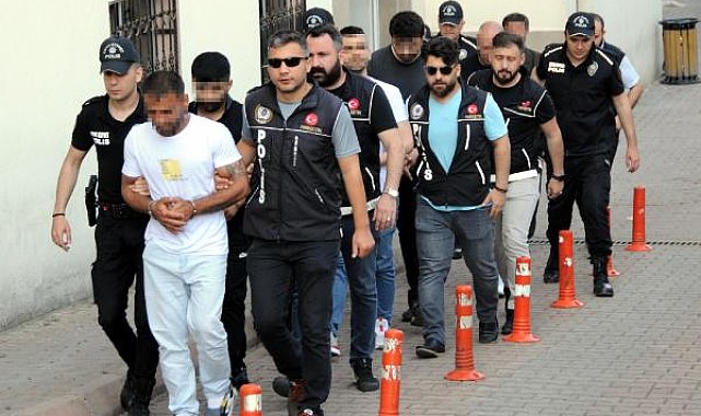 Kayseri'de Midelerinde 84 Uyuşturucu Kapsülle Yakalanan Şüpheliler Adliyede